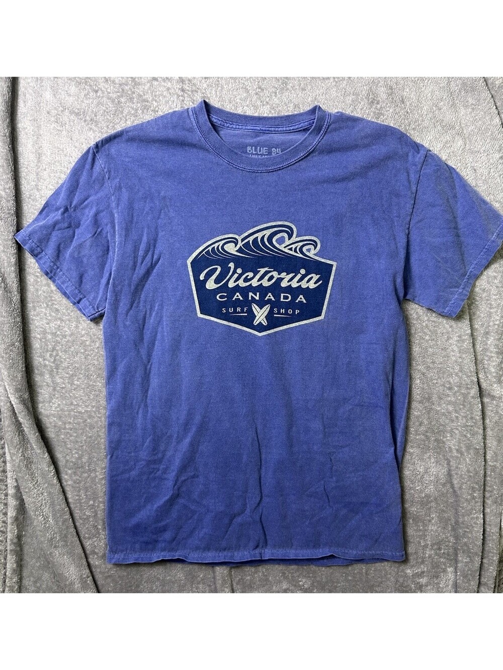 Blue 84 Victoria Canada Surf Shop Shirt Mens M Blue Wave Beach Graphic Tee